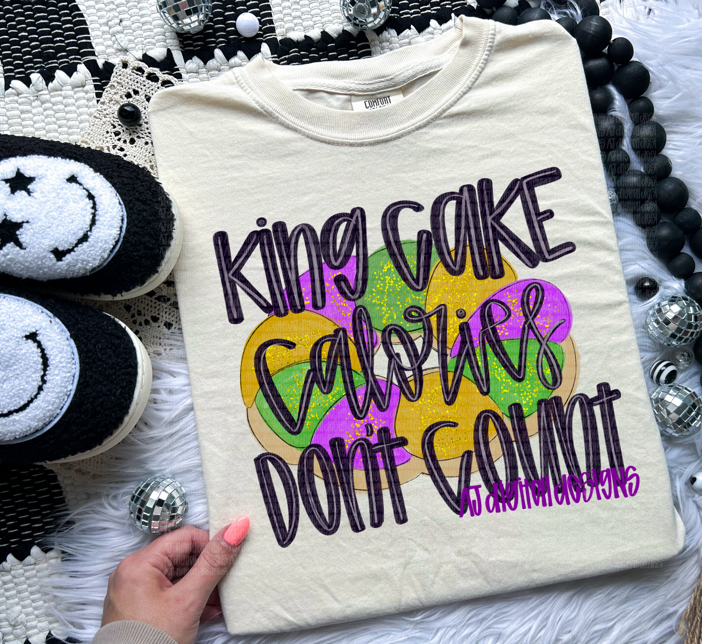 King cake  calories don’t count (black)